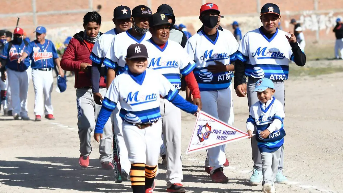 Liga Central de Beisbol inauguración